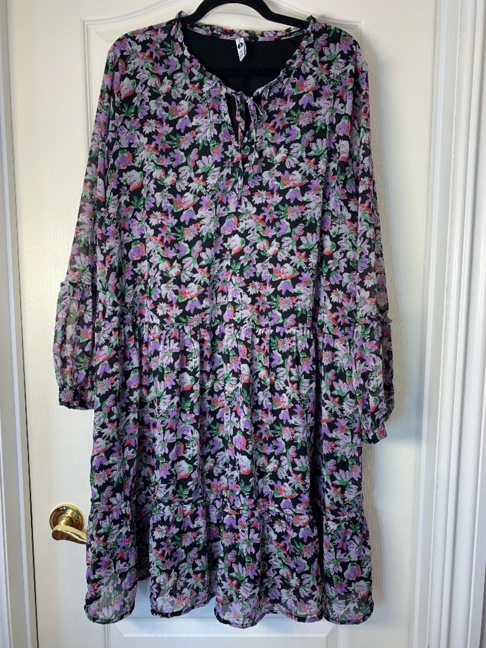Floral Long Sleeve Tiered Dress in Black and Purple